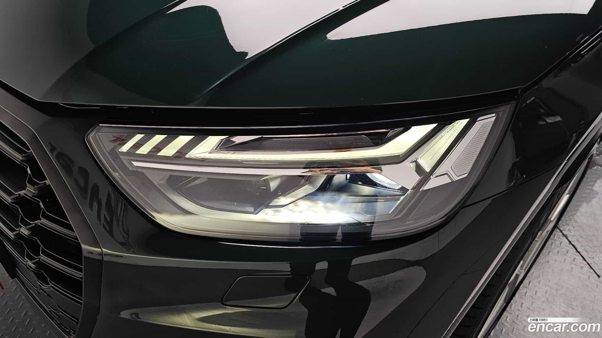 SQ5 Audi 2023.10-OUTER-032