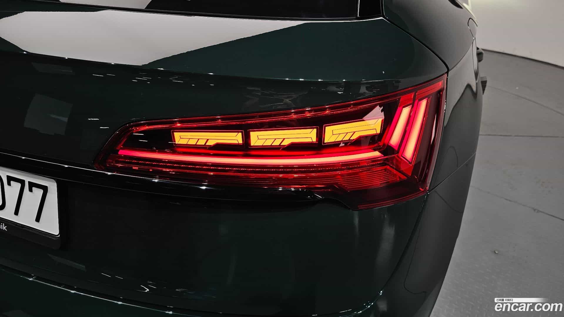SQ5 Audi 2023.10-OUTER-033