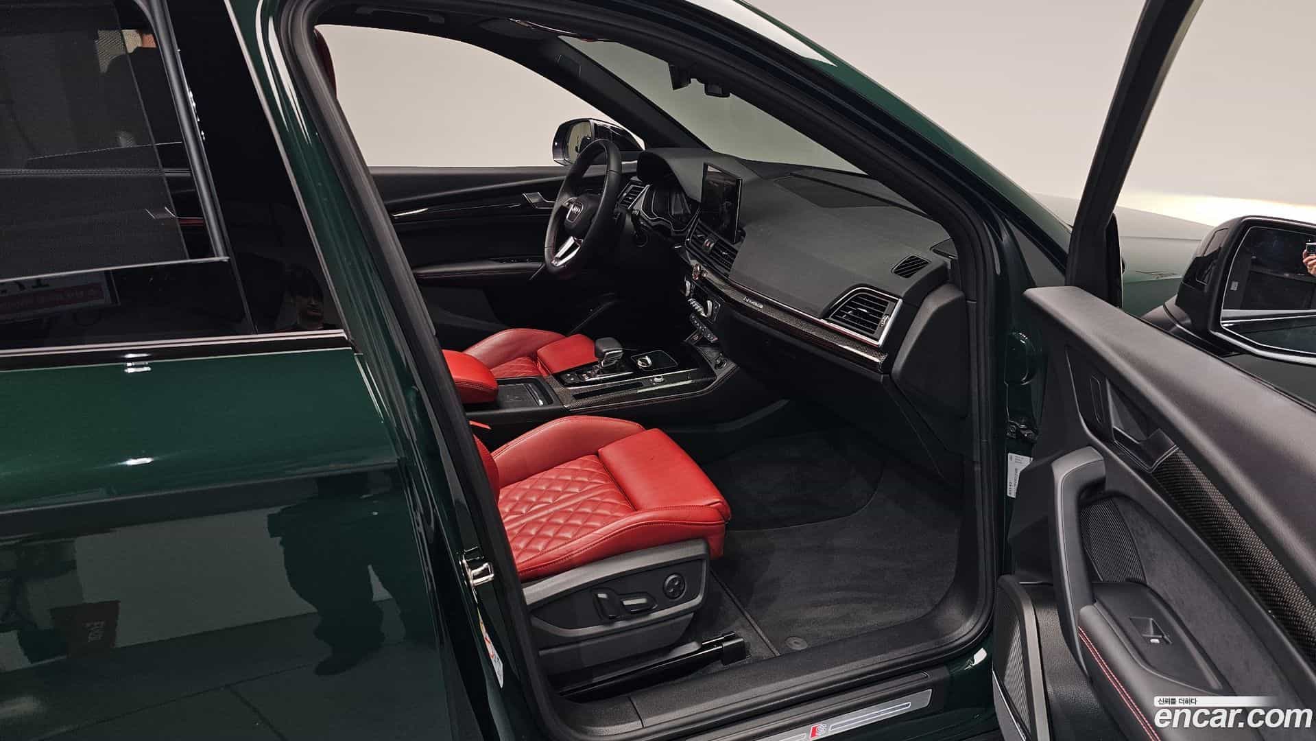SQ5 Audi 2023.10-INNER-036