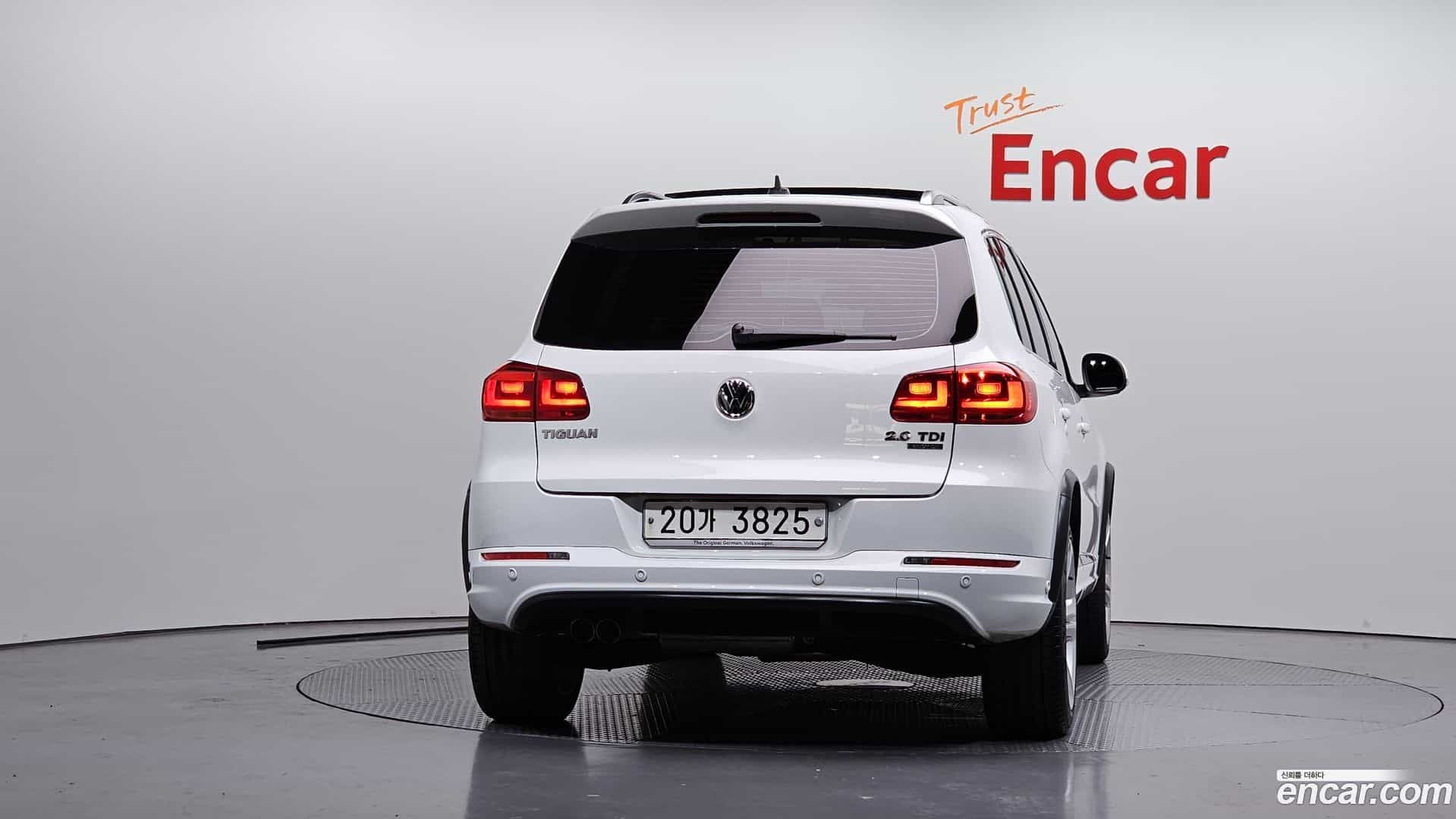 Tiguan Volkswagen 2014.6-OUTER-004