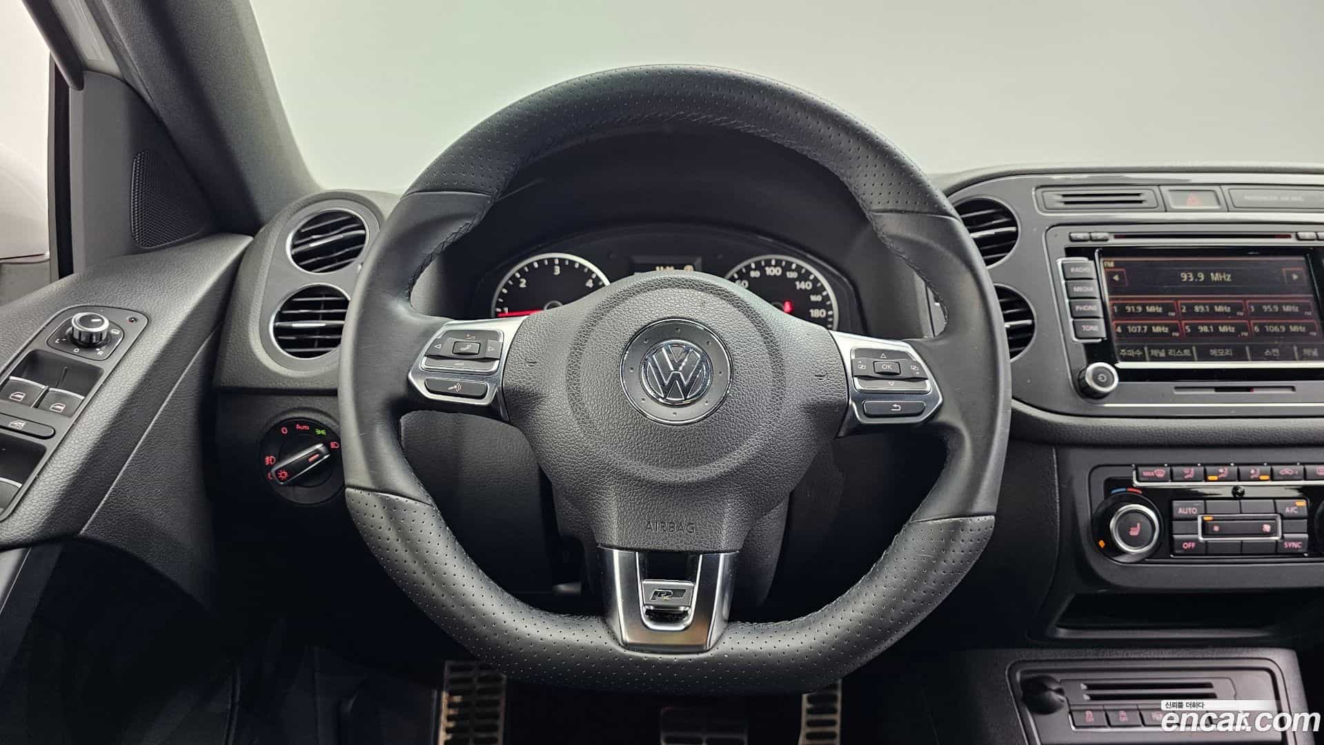 Tiguan Volkswagen 2014.6-OPTION-018
