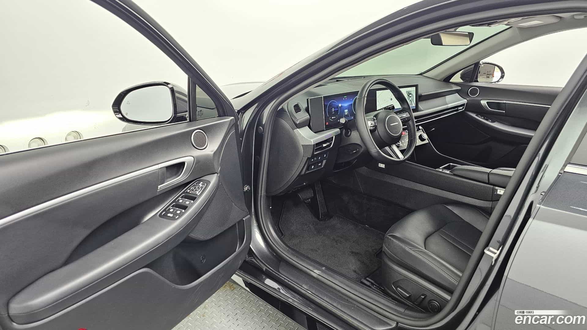 Sonata Hyundai 2025.10-INNER-010