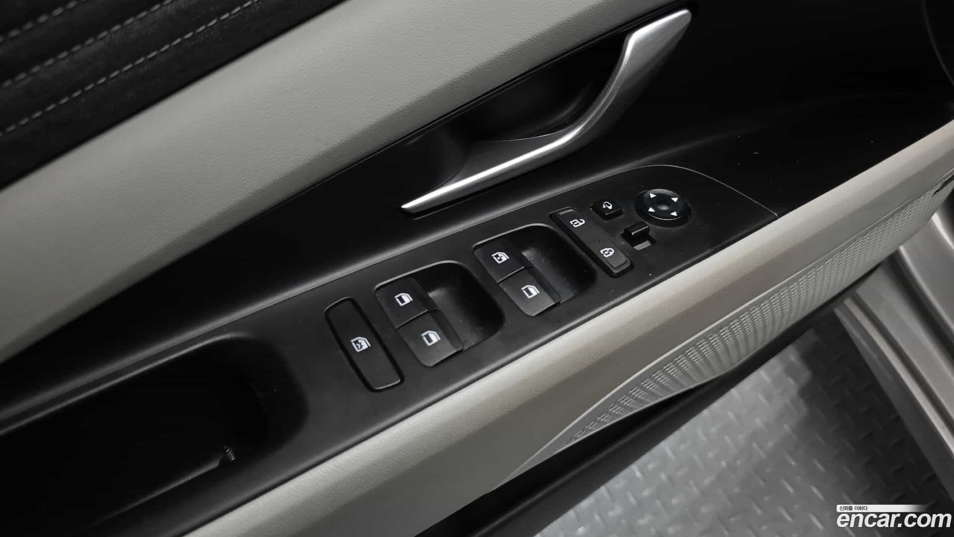 AVANTE Hyundai 2020.4-OPTION-024