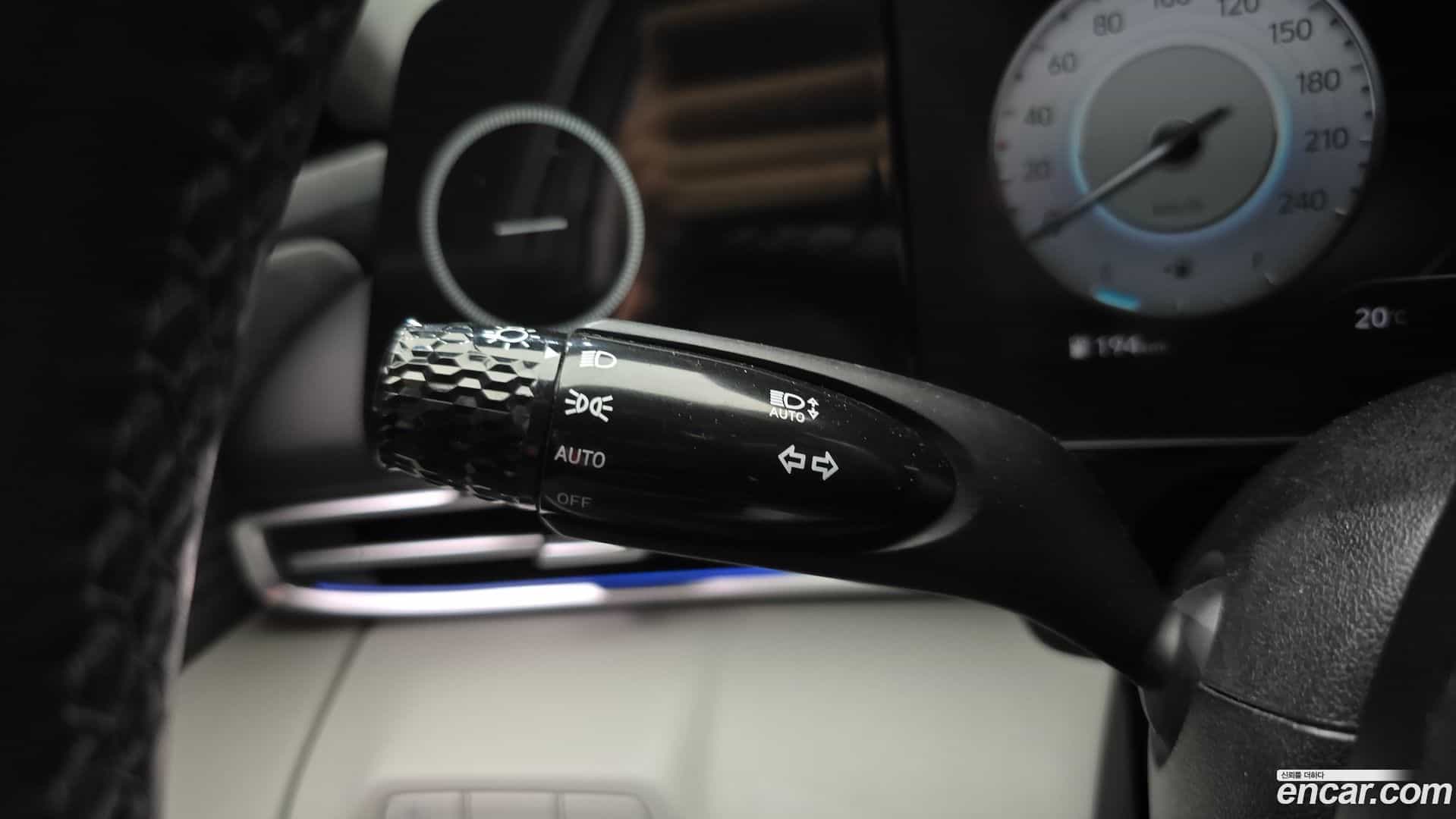 AVANTE Hyundai 2020.4-OPTION-041