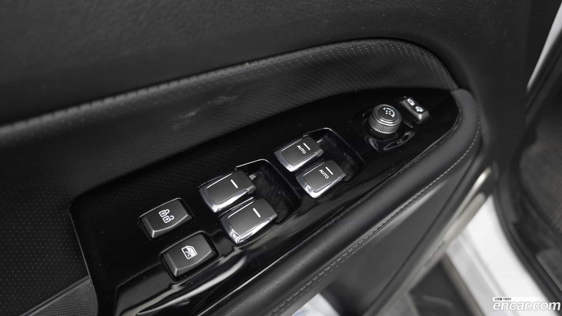 Rexton KG Mobility 2017.10-OPTION-041