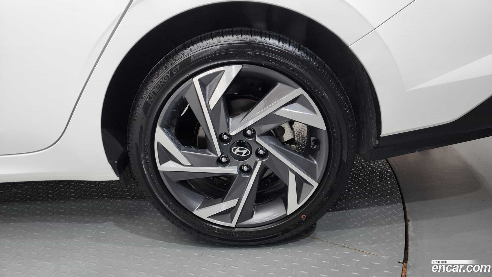 AVANTE Hyundai 2024.5-OUTER-031