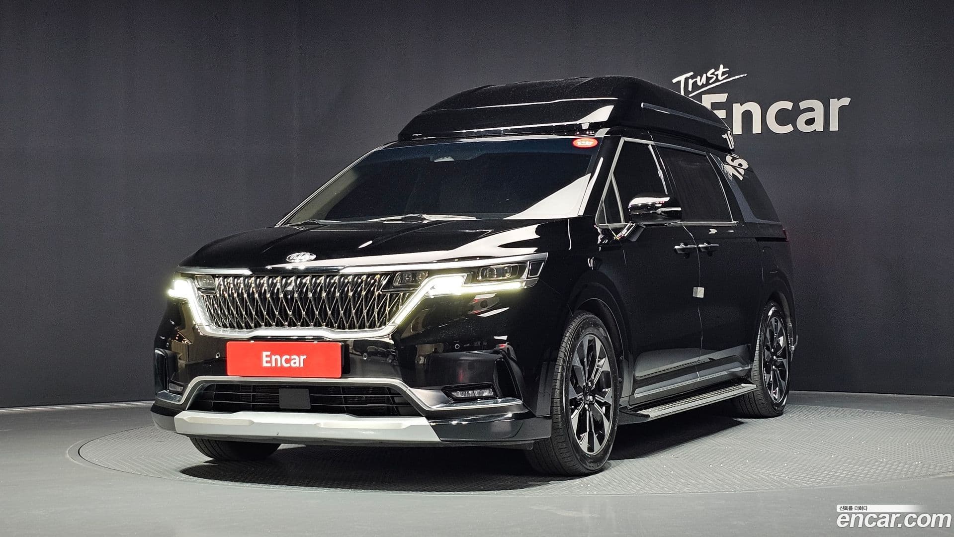 Main__Slider__Photo:Canival Kia 2021.4-0