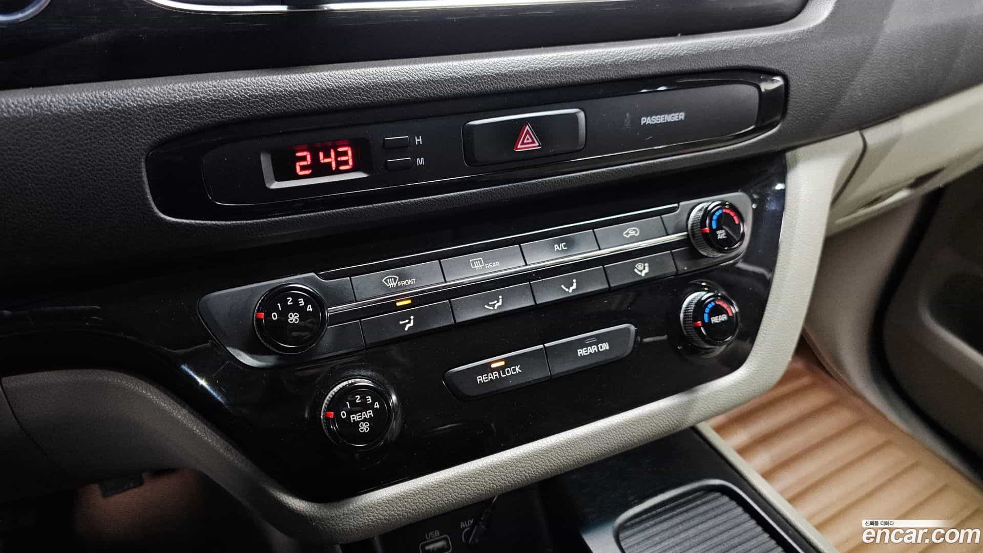 Canival Kia 2017.1-OPTION-022