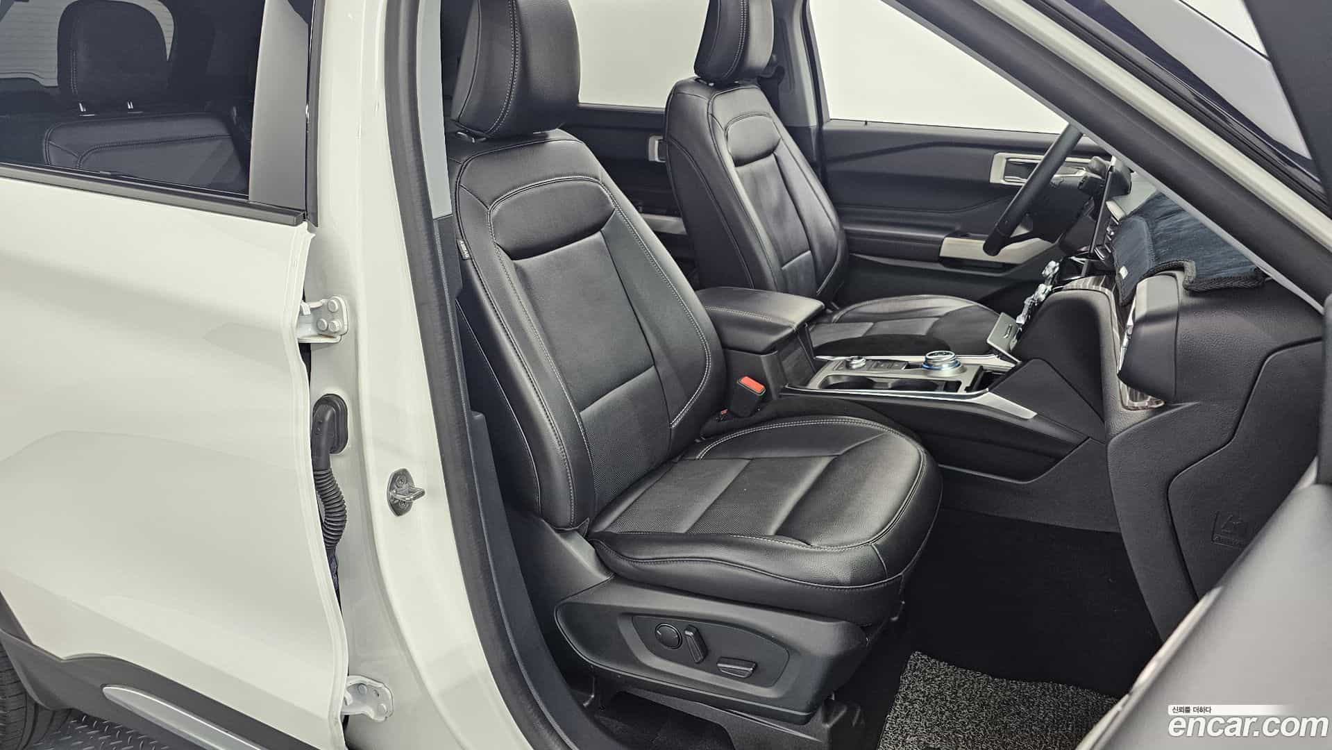 Explorer Ford 2021.2-INNER-036