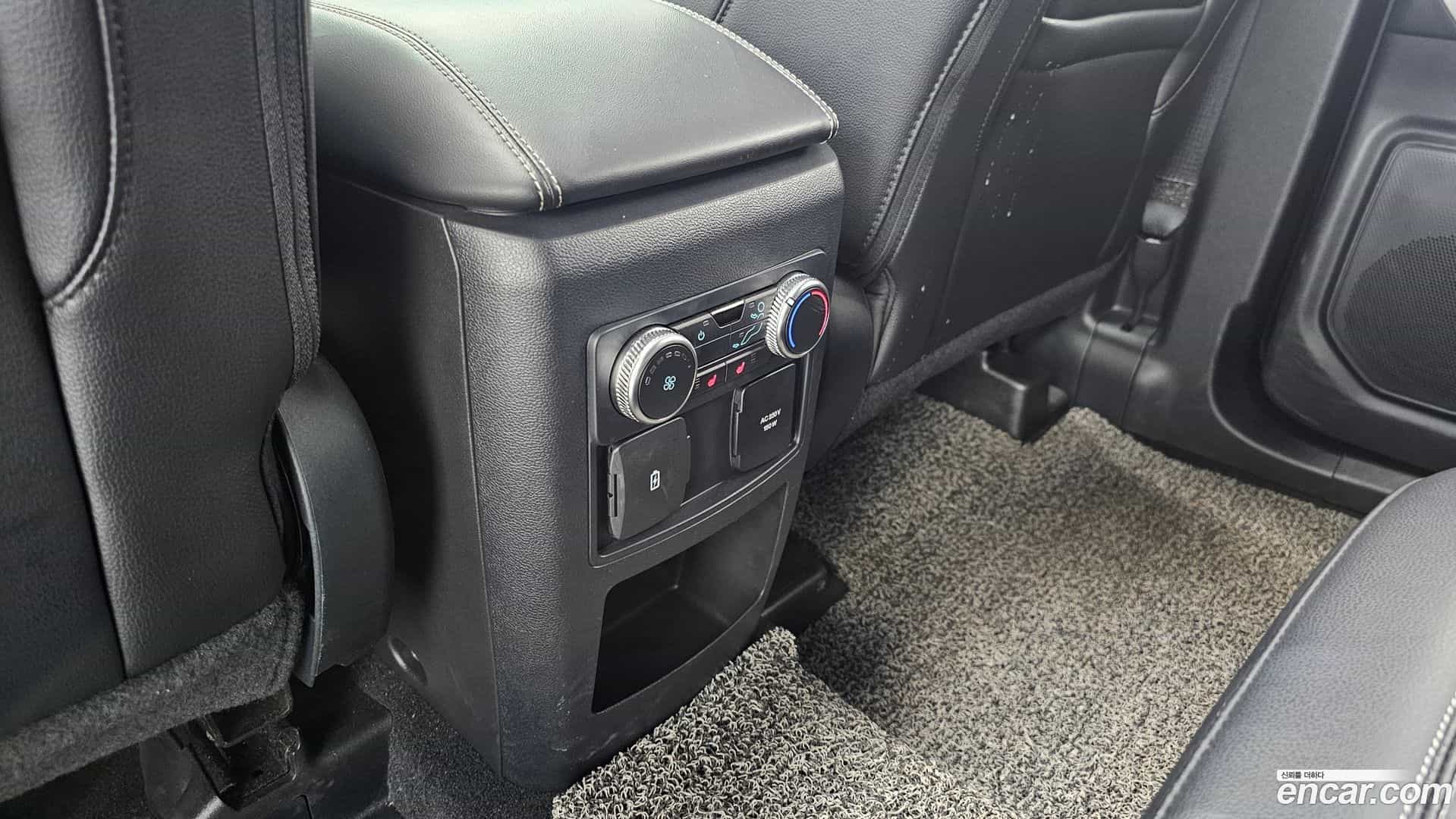 Explorer Ford 2021.2-OPTION-042