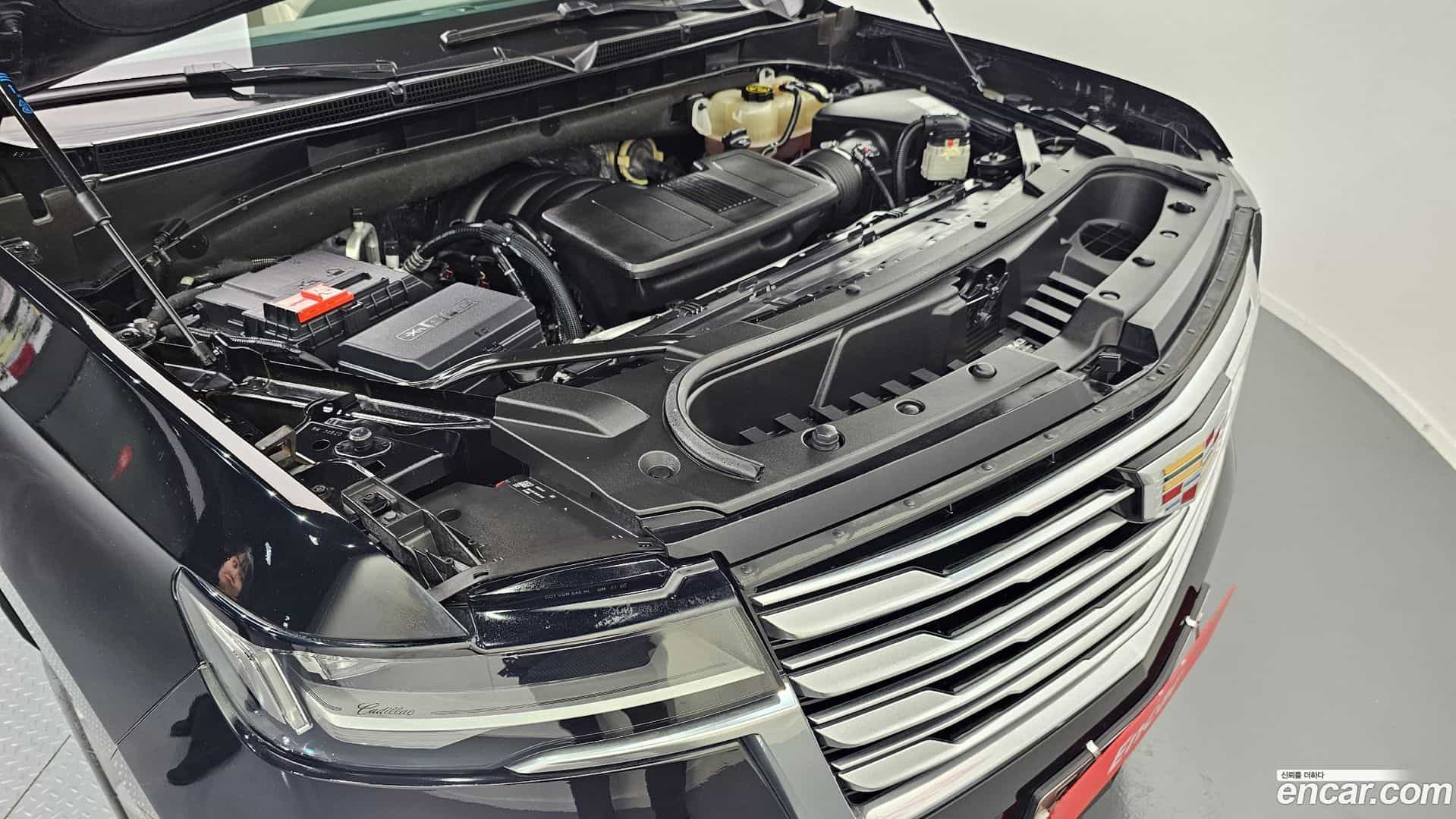 Escalade Cadillac 2021.4-OUTER-006