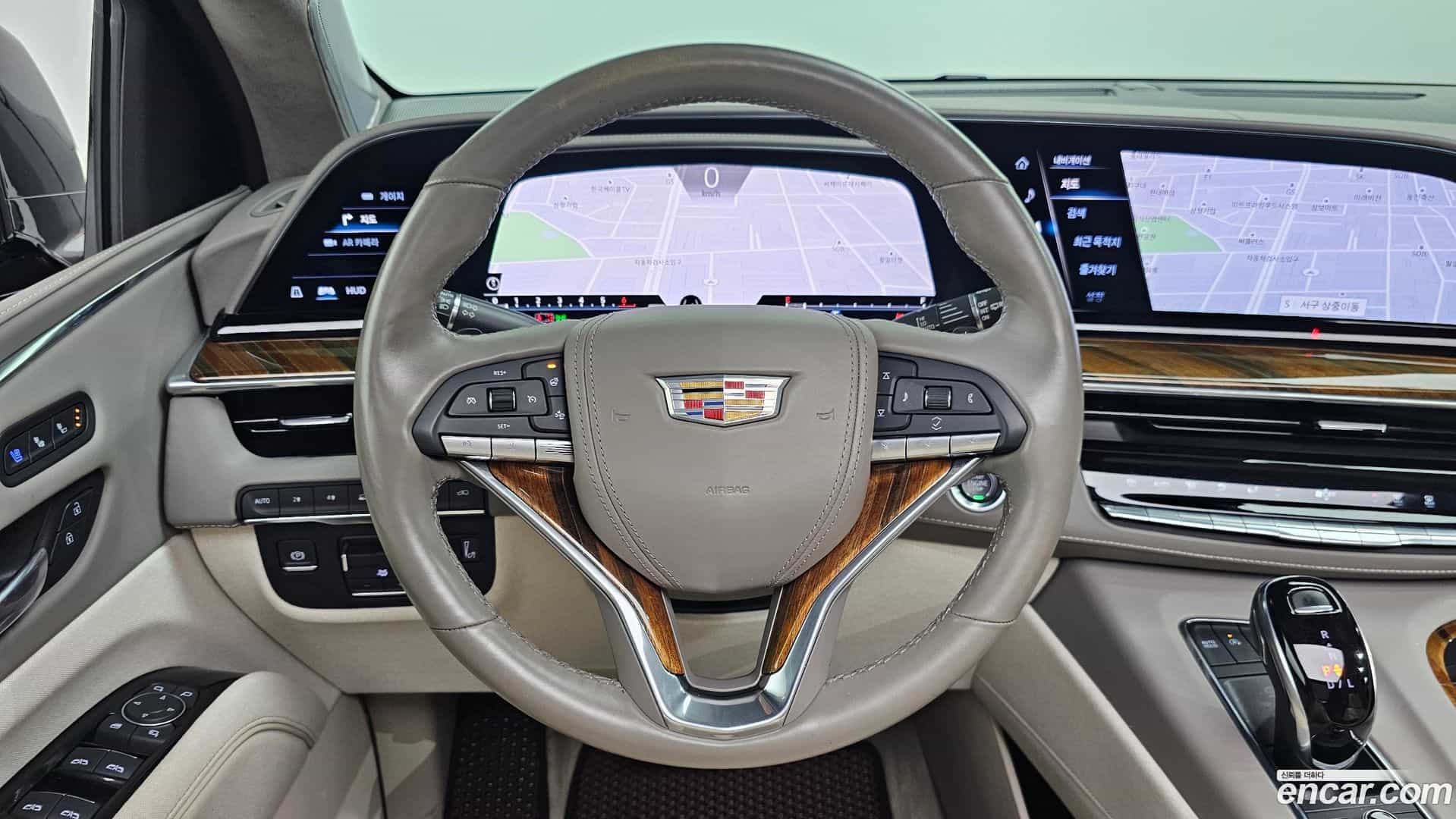 Escalade Cadillac 2021.4-OPTION-019