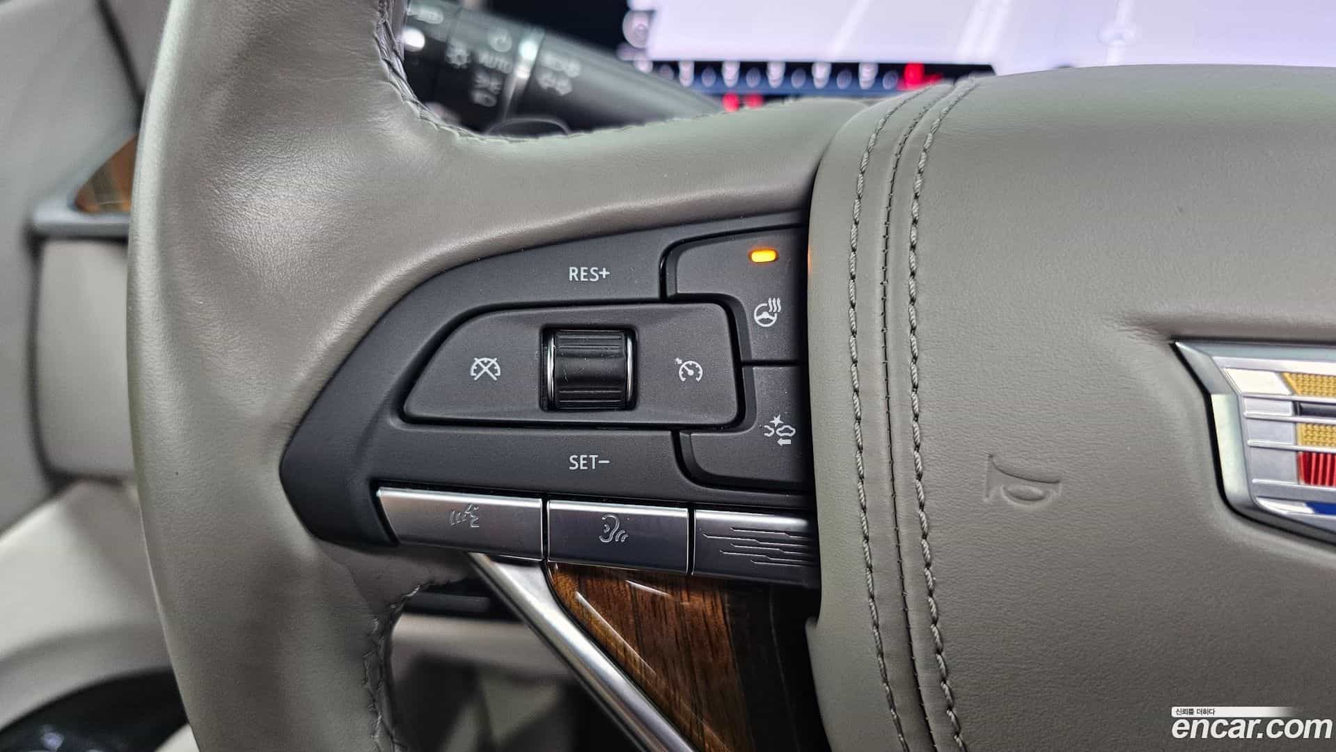 Escalade Cadillac 2021.4-INNER-036