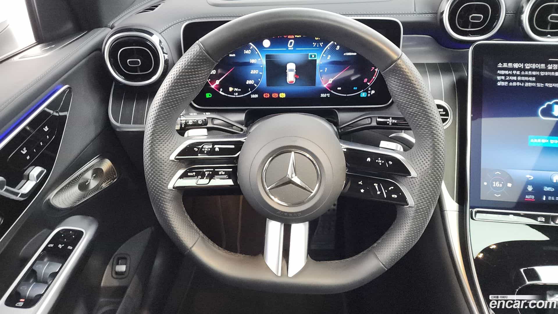 GLC-Class Mercedes-Benz 2024.3-OPTION-017