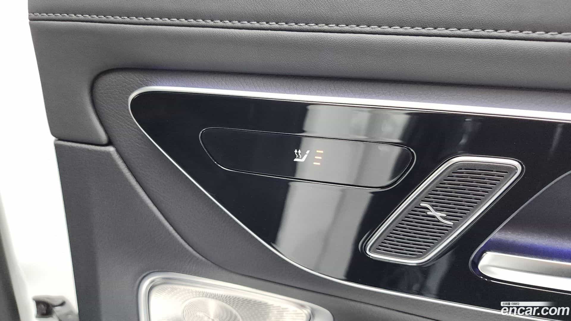GLC-Class Mercedes-Benz 2024.3-OPTION-044