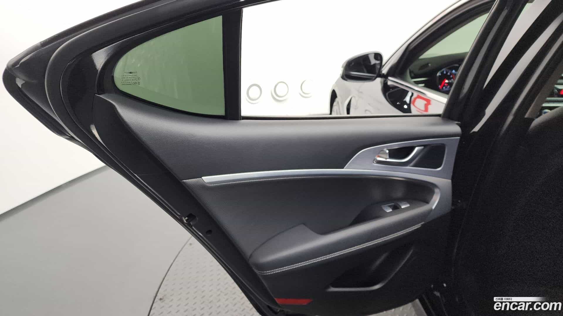 G70 Genesis 2020.5-INNER-035