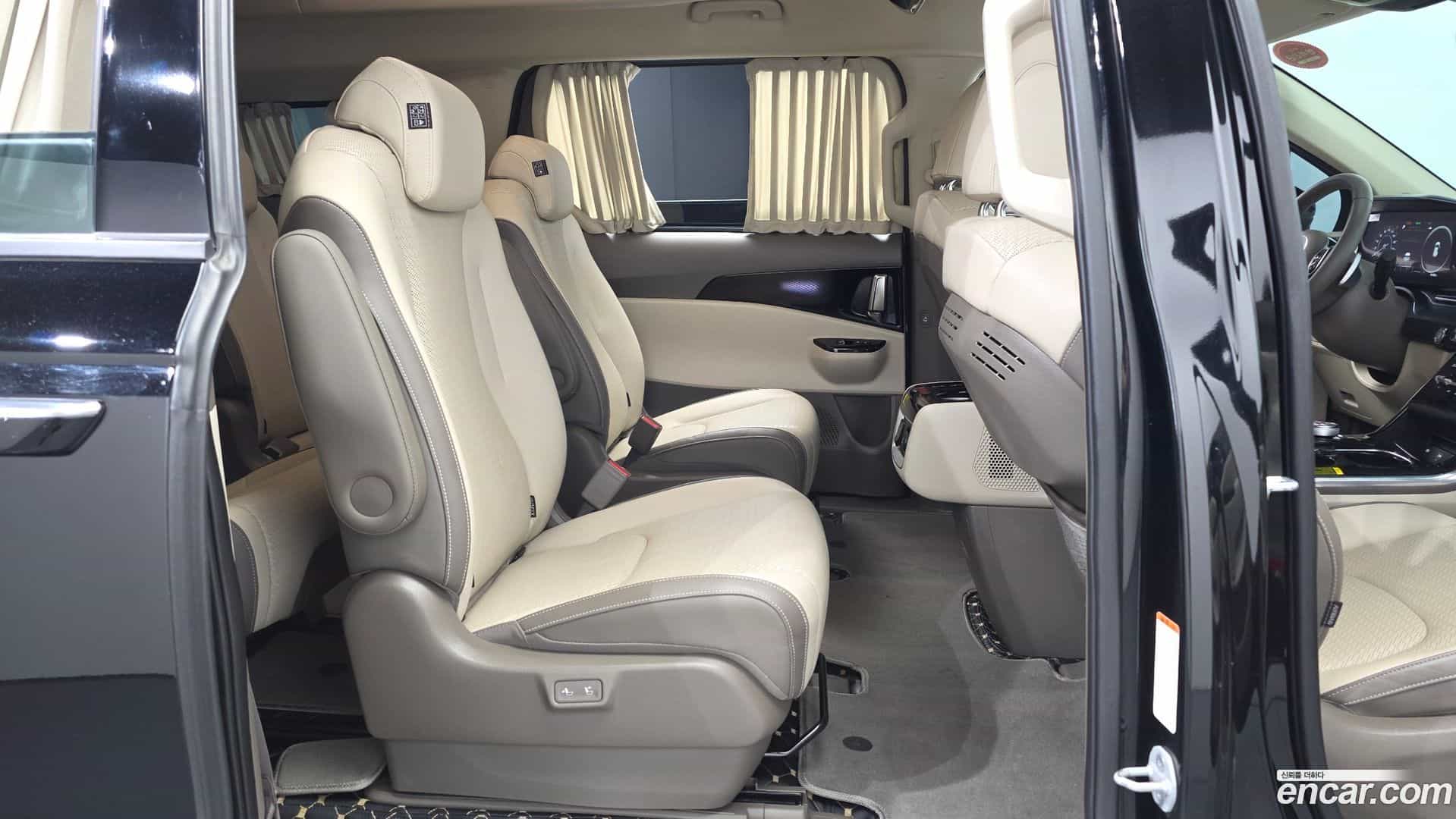 Canival Kia 2022.4-OPTION-017