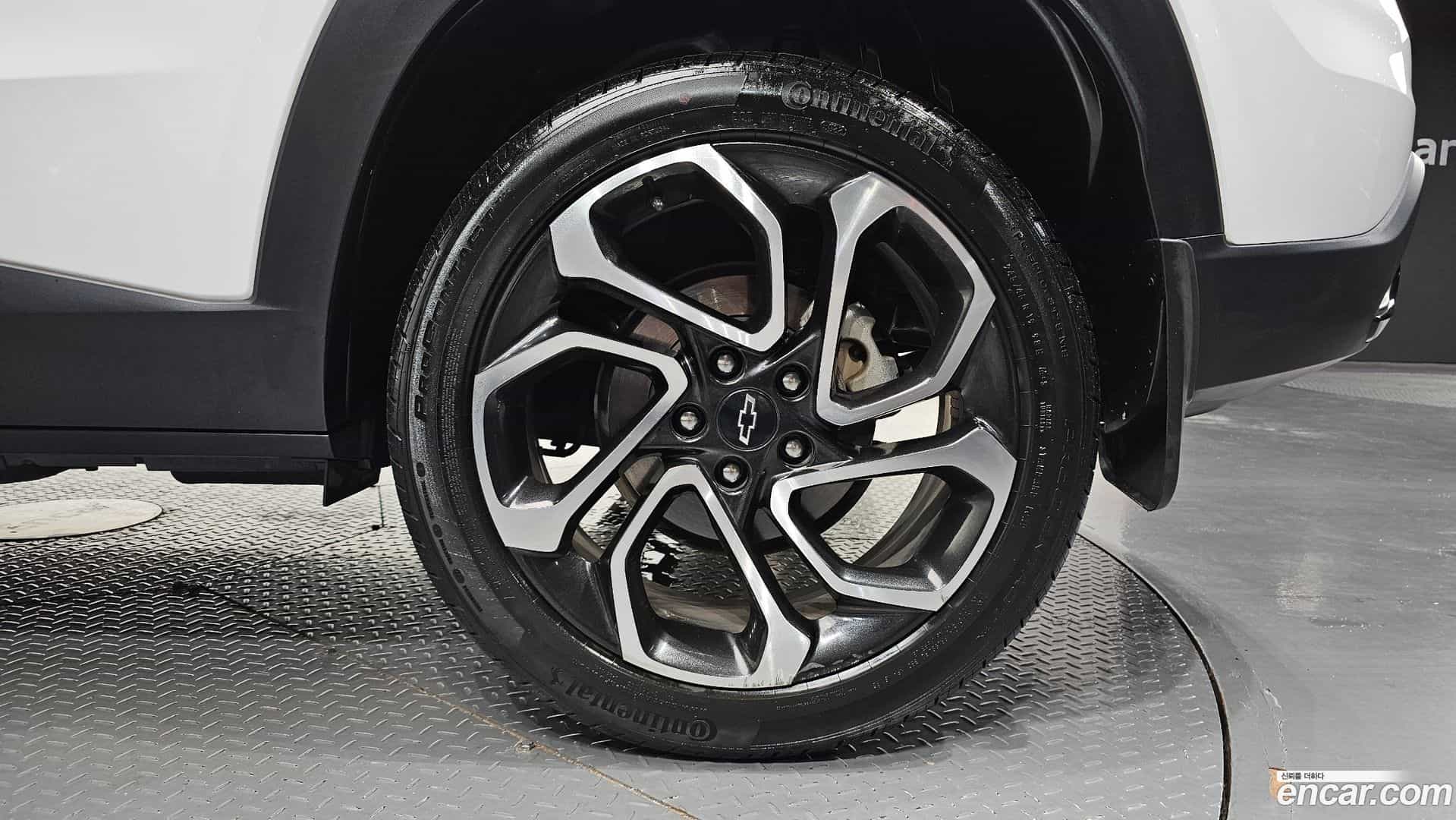 Trax Chevrolet 2023.3-OUTER-031