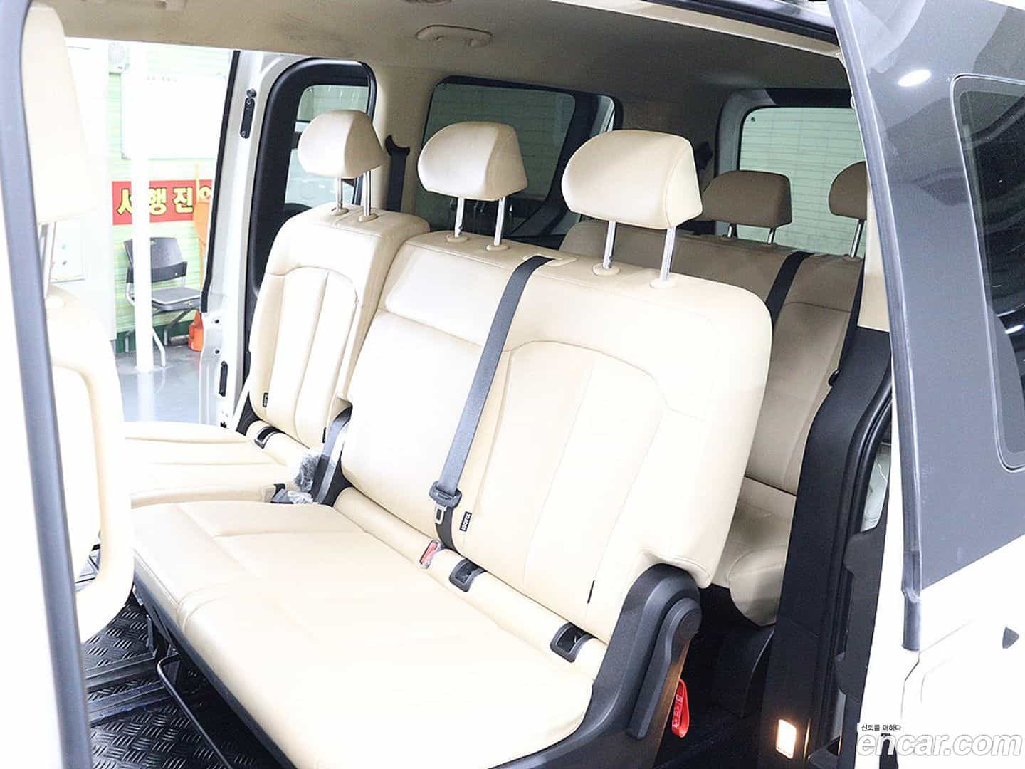 Staria Hyundai 2022.7-OPTION-021