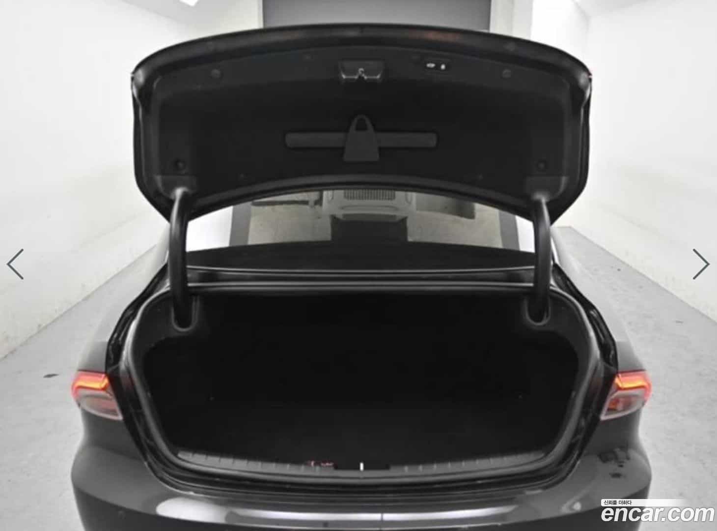 Grandeur Hyundai 2020.3-OPTION-023