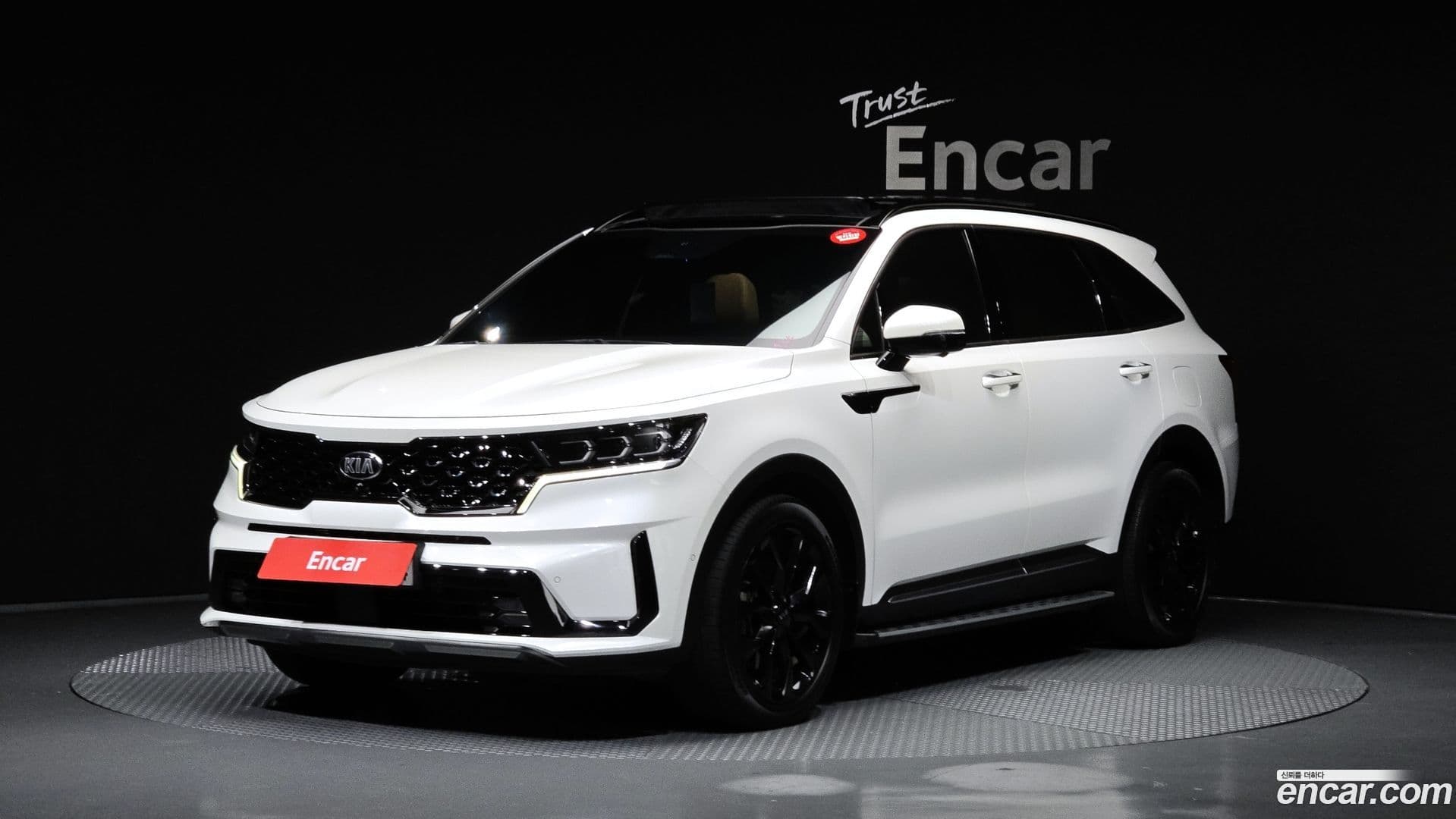 Main__Slider__Photo:Sorento Kia 2021.3-0