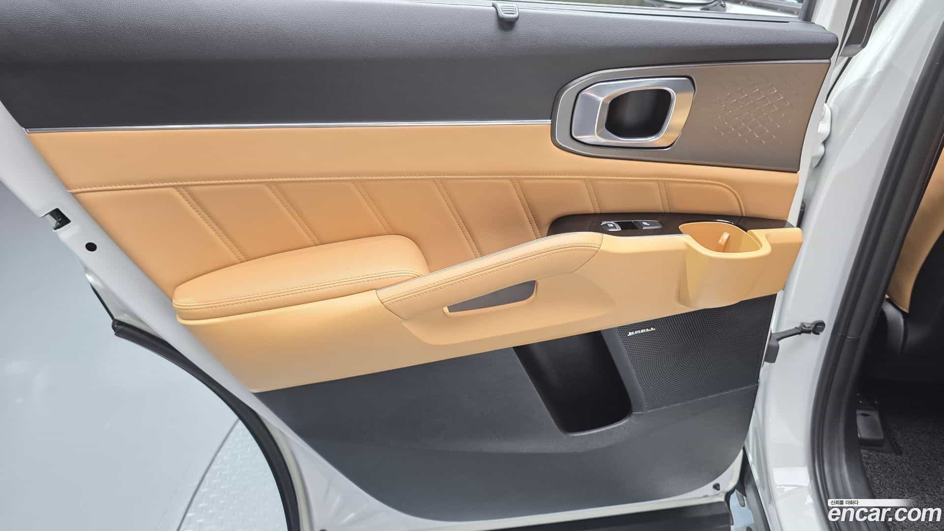 Sorento Kia 2021.3-INNER-035