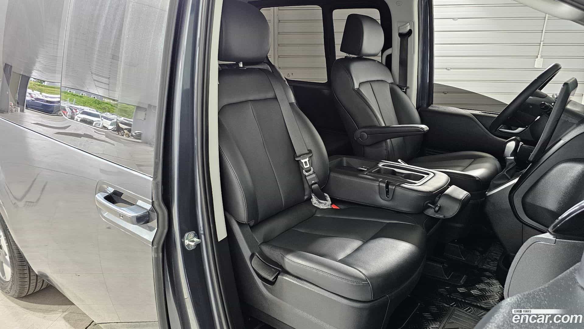 Staria Hyundai 2021.7-OPTION-015
