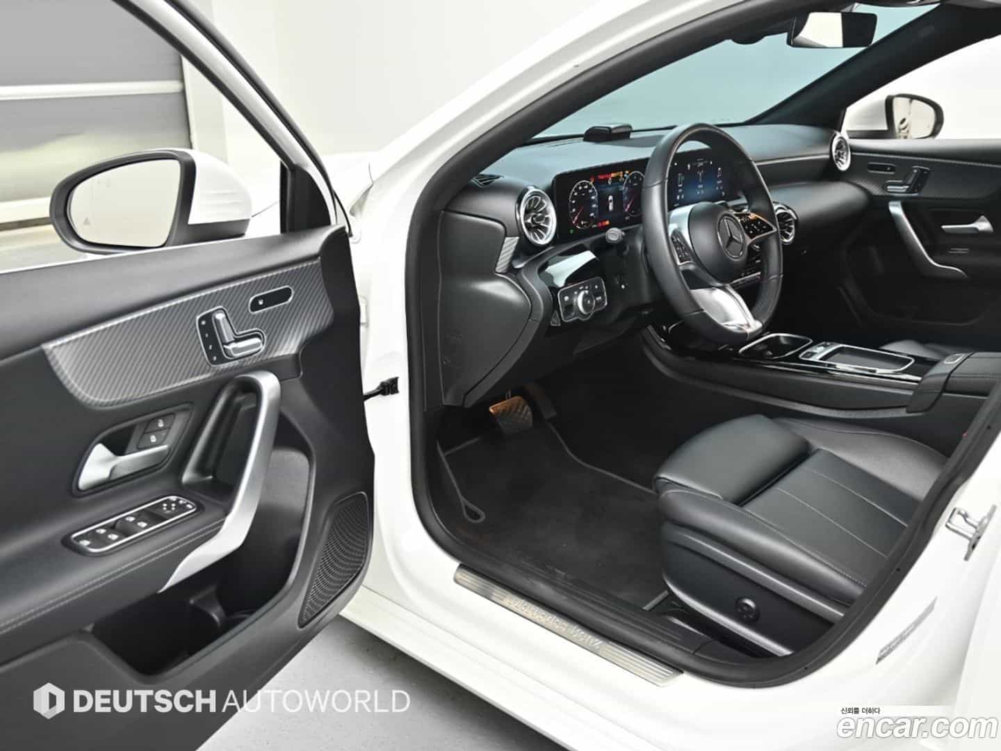 A-Class Mercedes-Benz 2024.0-OPTION-015