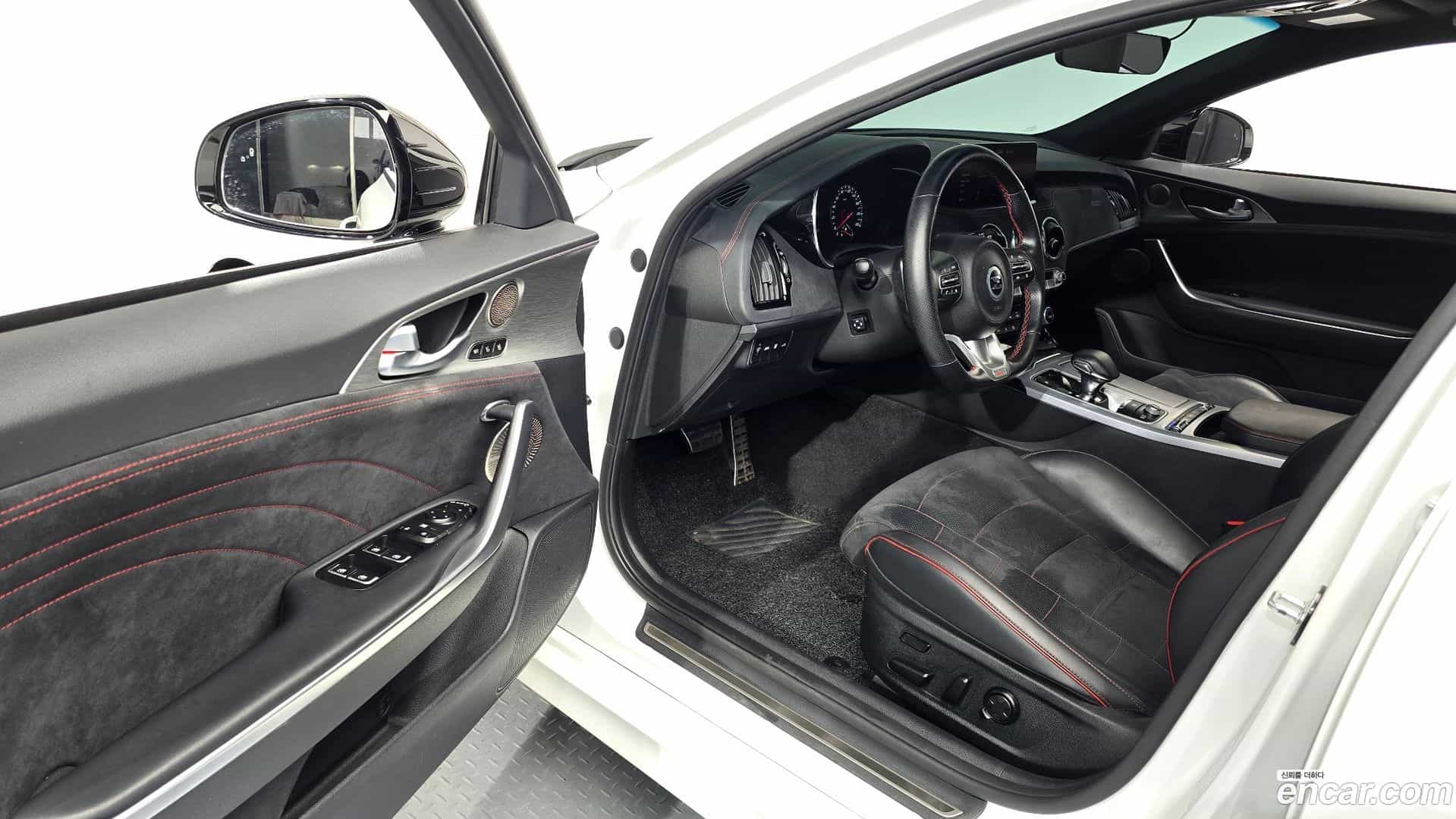 Stinger Kia 2020.8-INNER-010