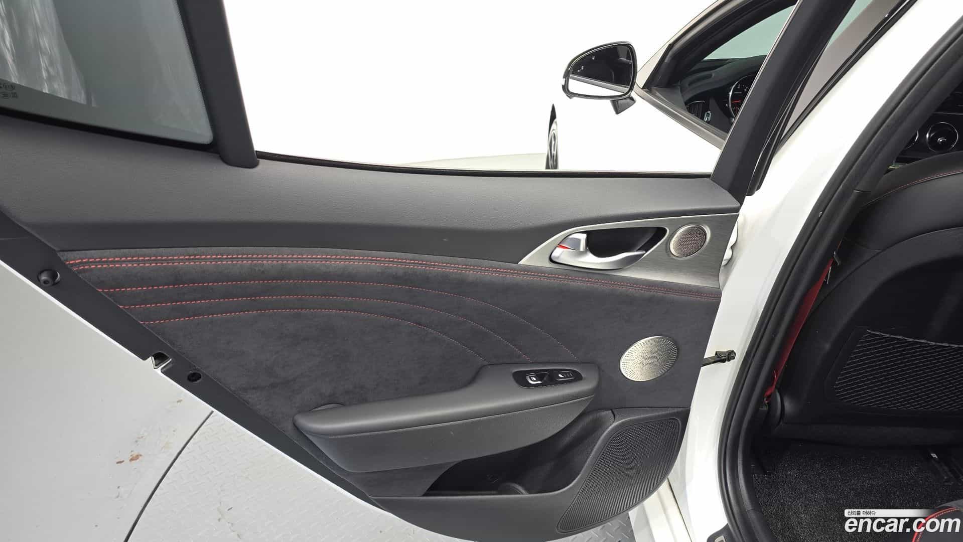 Stinger Kia 2020.8-INNER-035