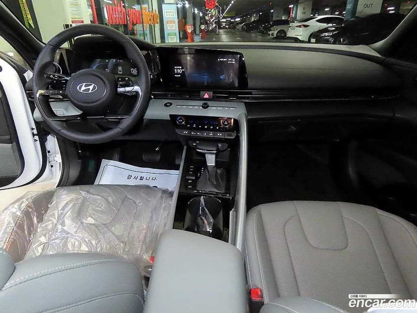 AVANTE Hyundai 2024.1-INNER-010