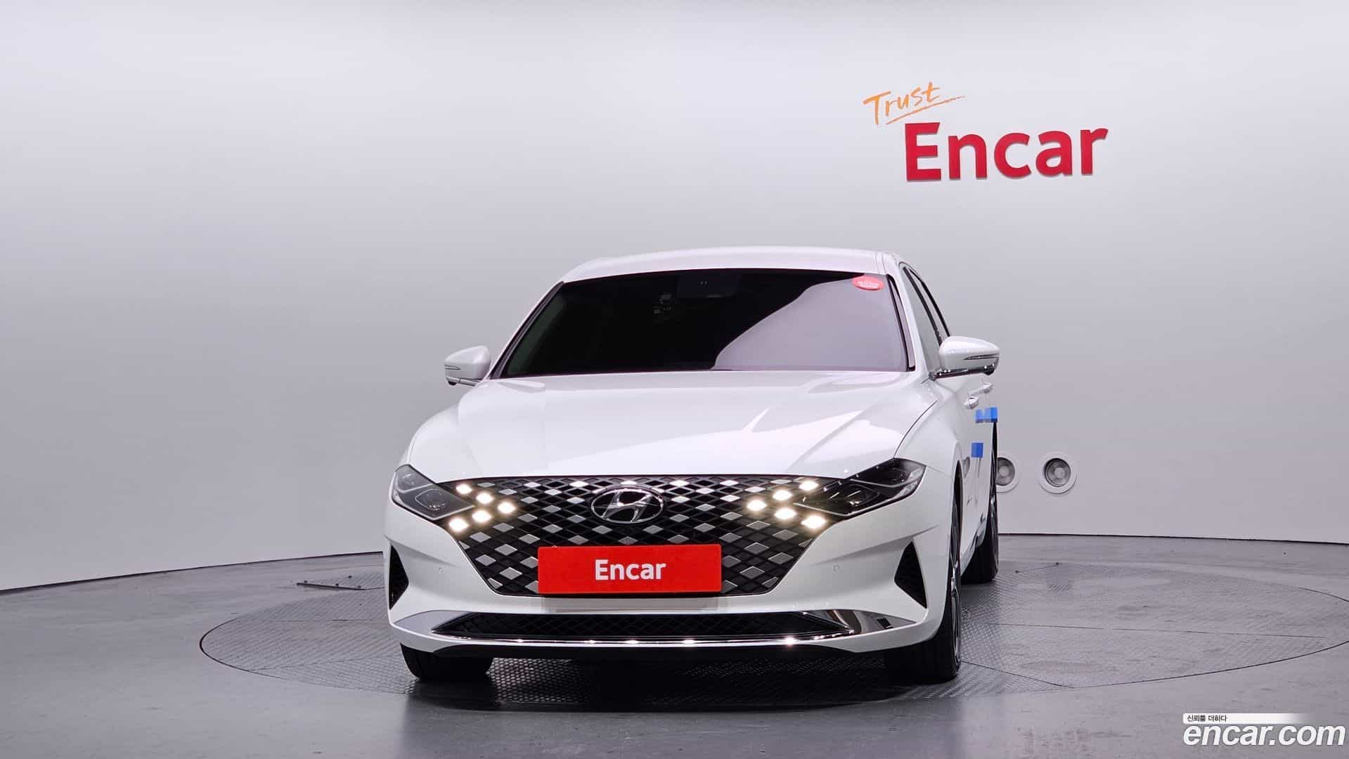 Grandeur Hyundai 2021.10-OUTER-003