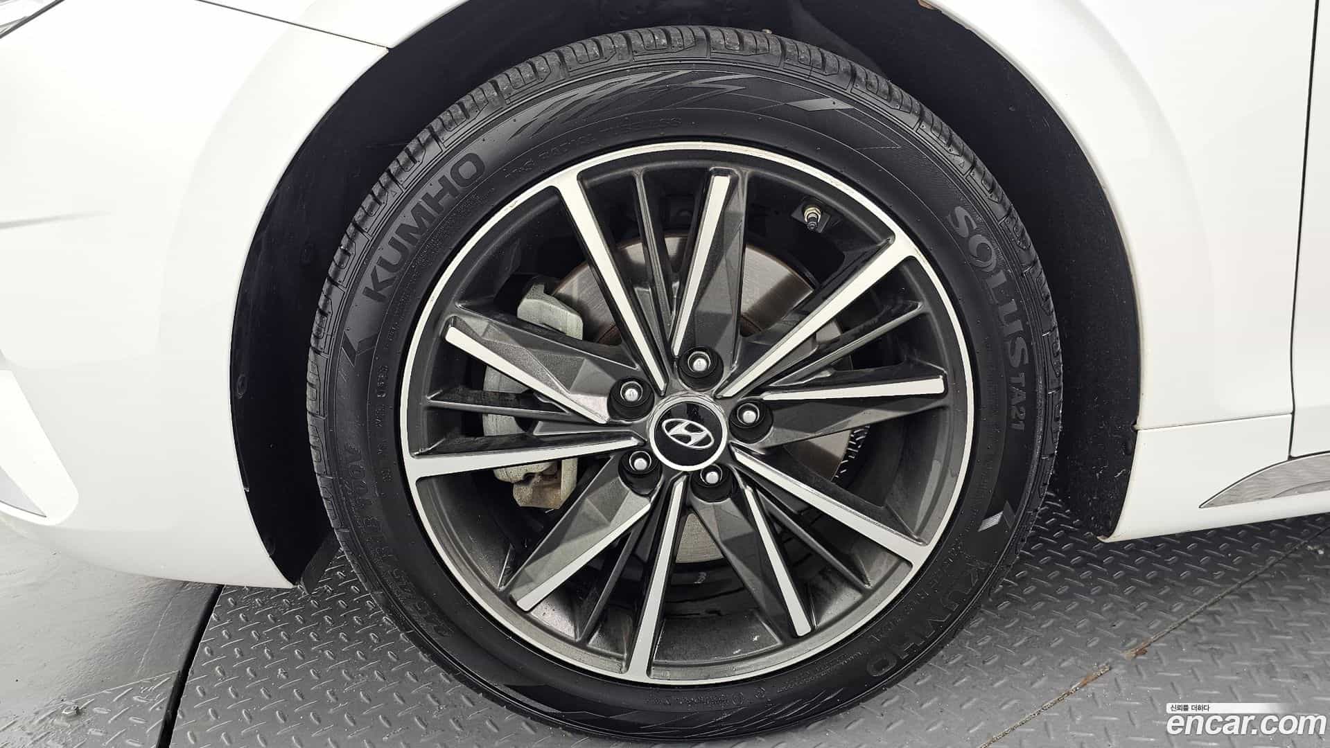 Grandeur Hyundai 2021.10-OUTER-005