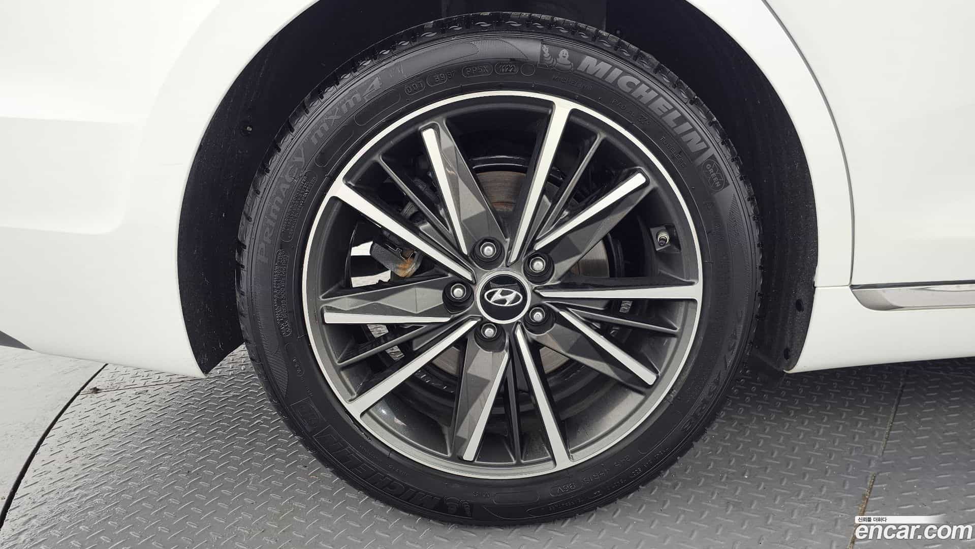 Grandeur Hyundai 2021.10-OUTER-031