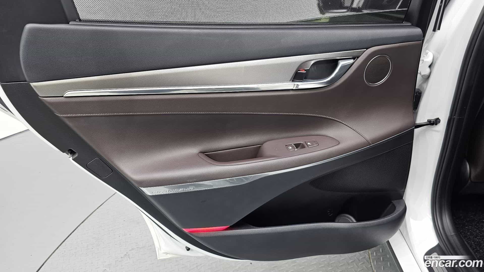 Grandeur Hyundai 2021.10-INNER-035