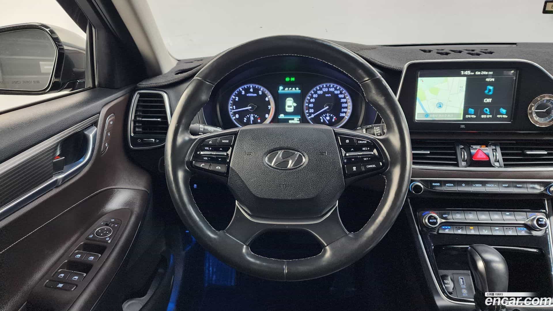 Grandeur Hyundai 2017.4-OPTION-016
