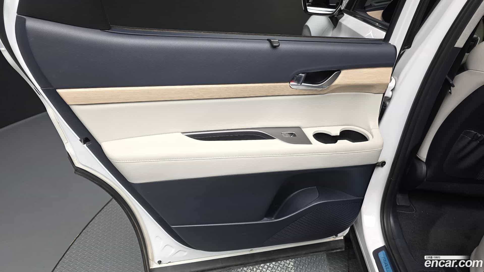 Palisade Hyundai 2022.5-INNER-035
