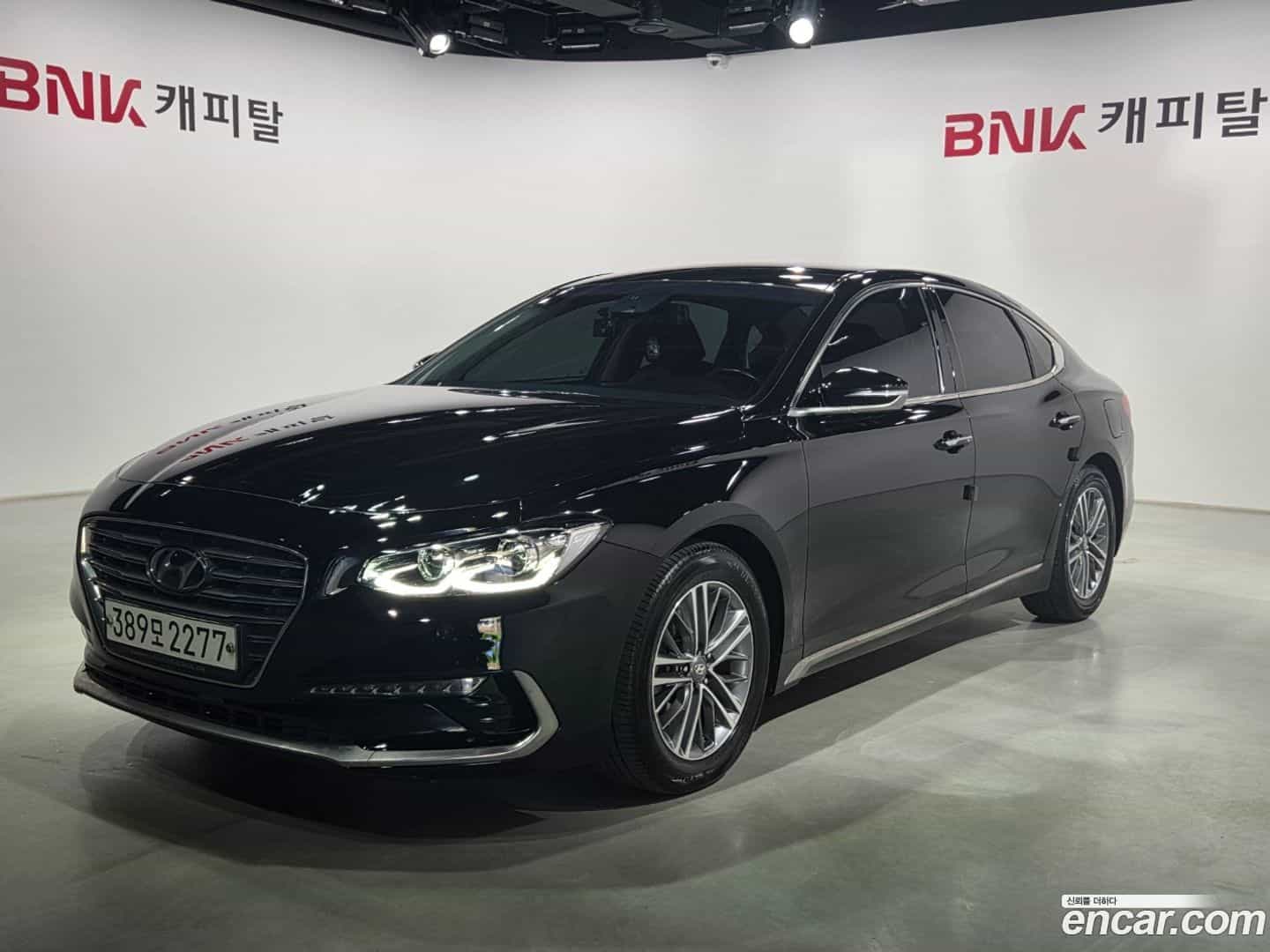 Grandeur Hyundai 2019.10-OUTER-001