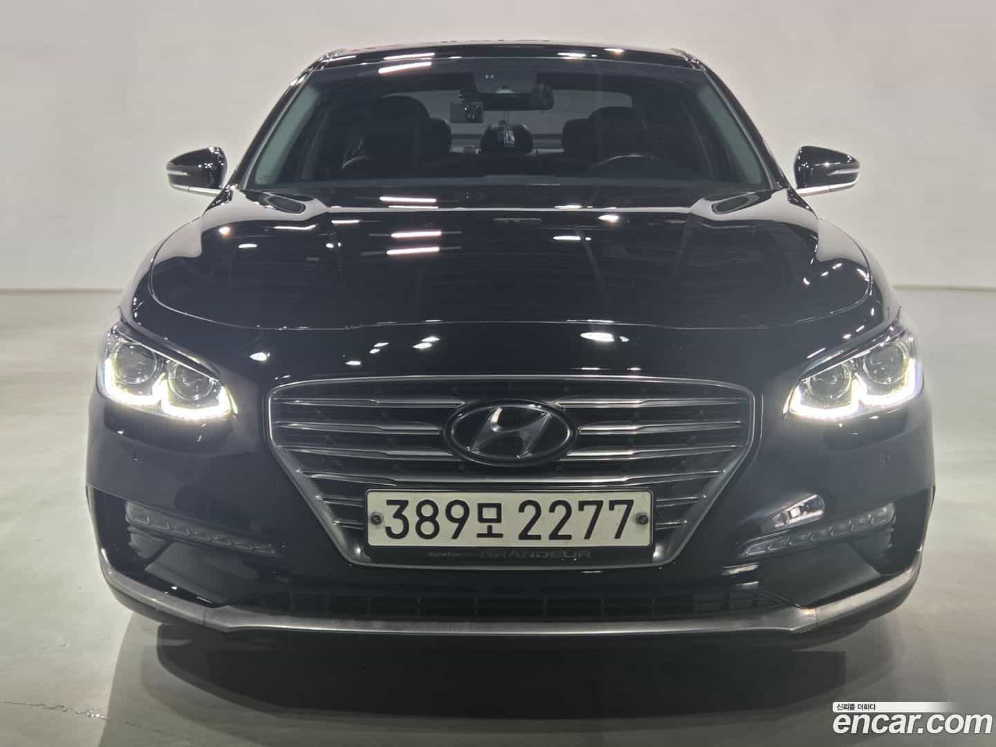Grandeur Hyundai 2019.10-OUTER-002