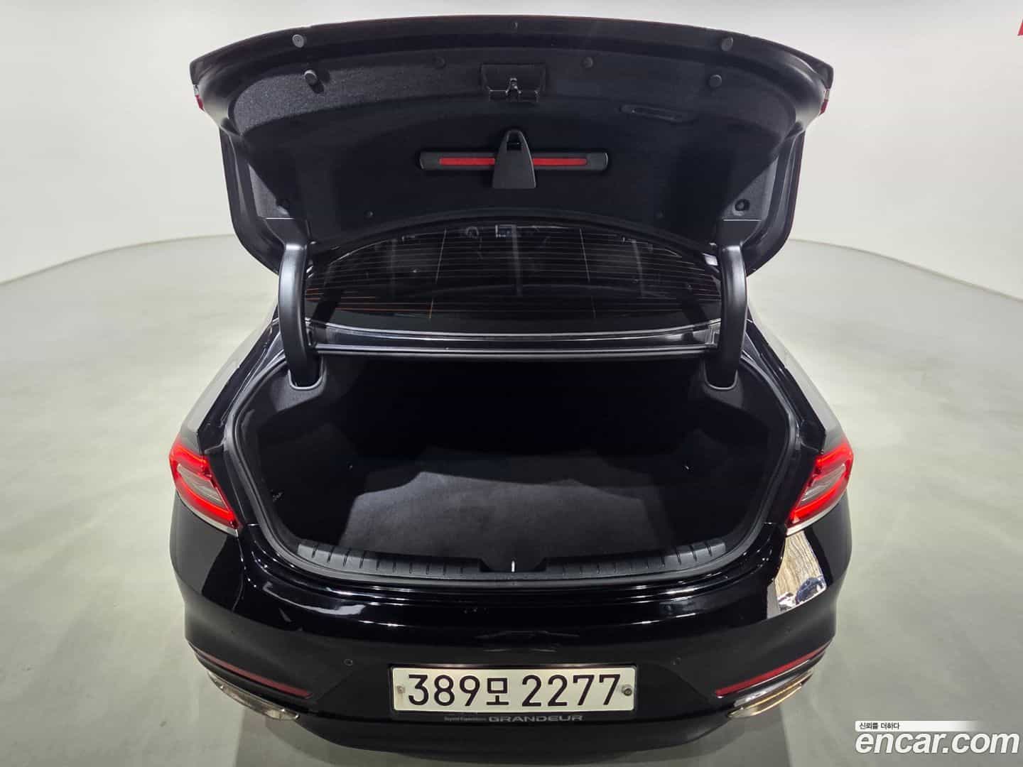 Grandeur Hyundai 2019.10-OUTER-006