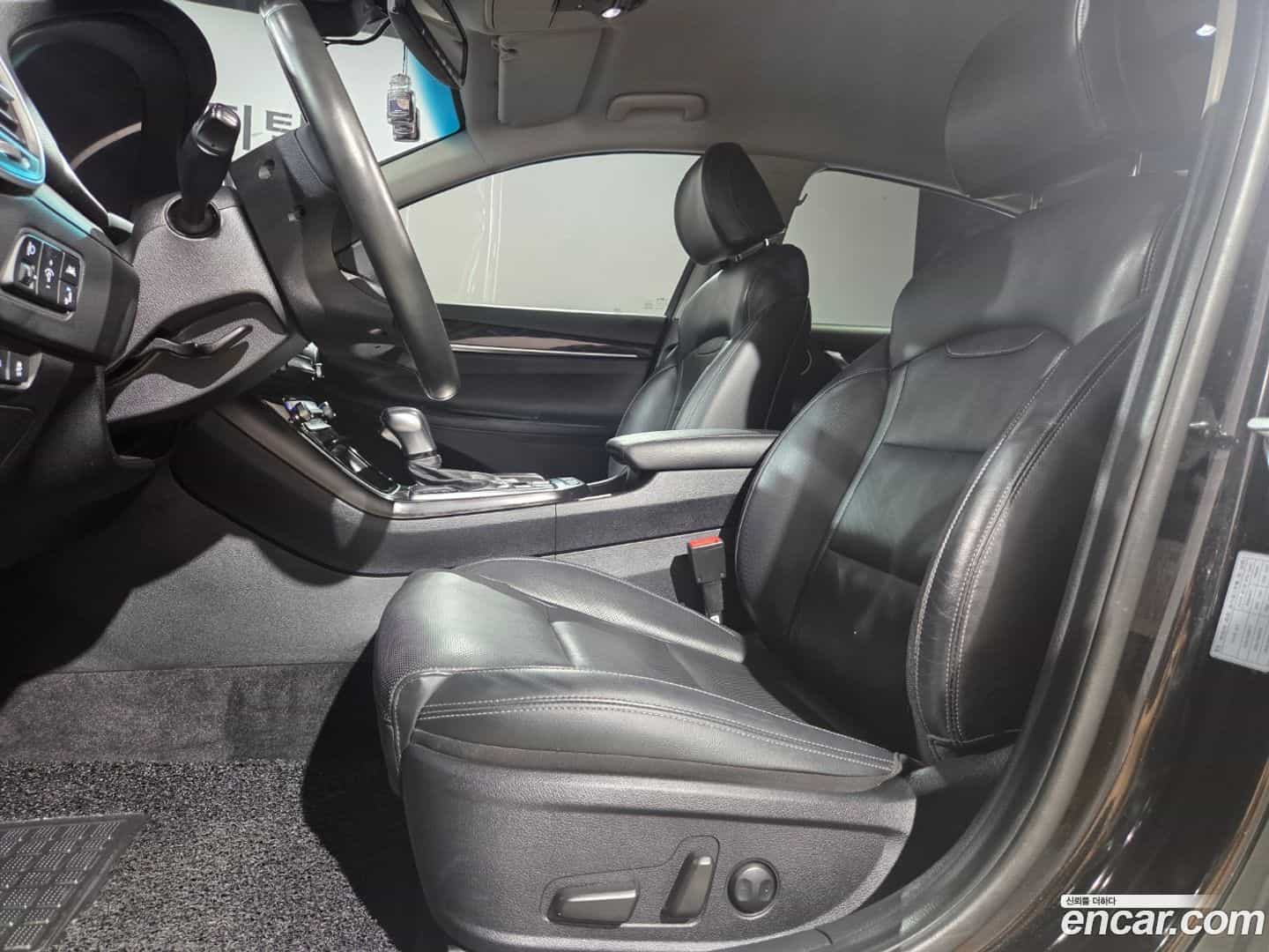 Grandeur Hyundai 2019.10-INNER-009