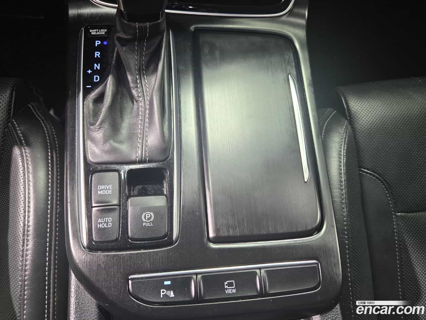 Grandeur Hyundai 2019.10-OPTION-020