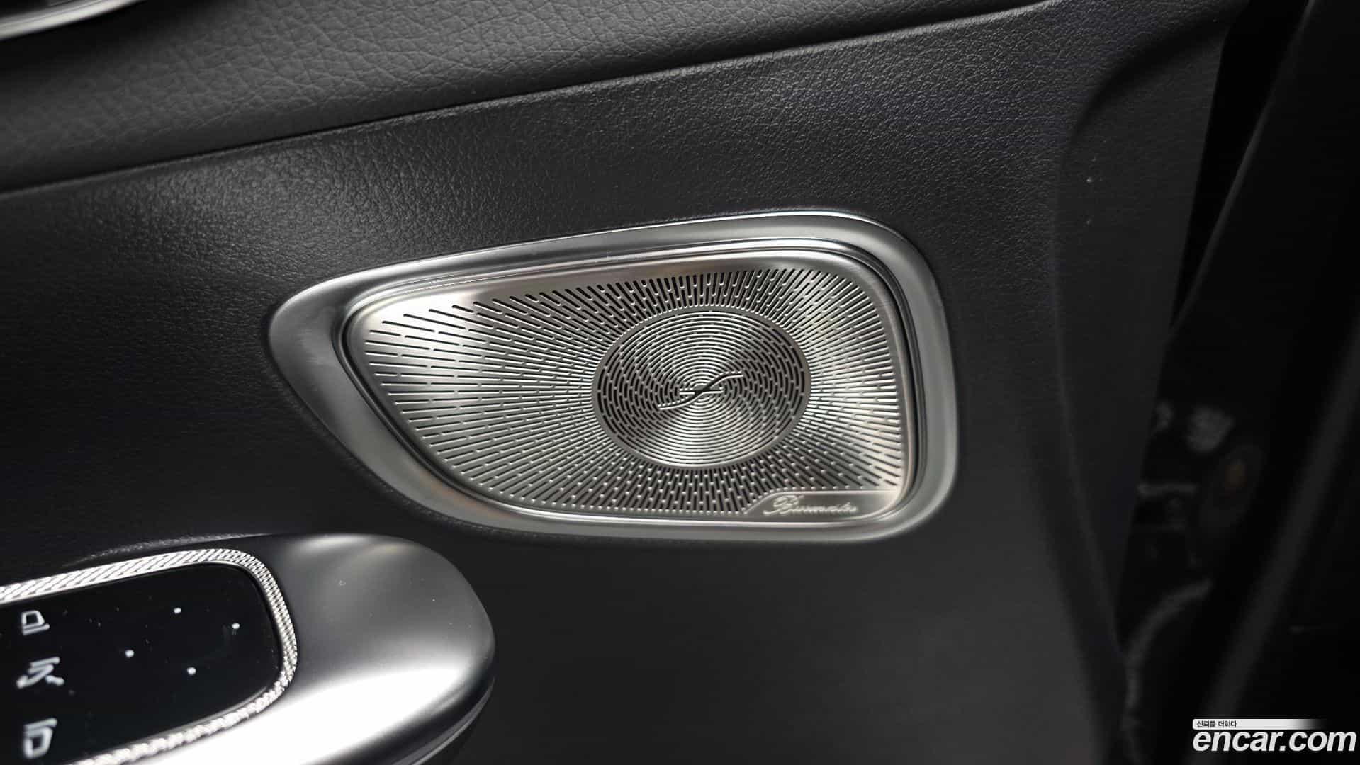 GLC-Class Mercedes-Benz 2025.7-OPTION-043