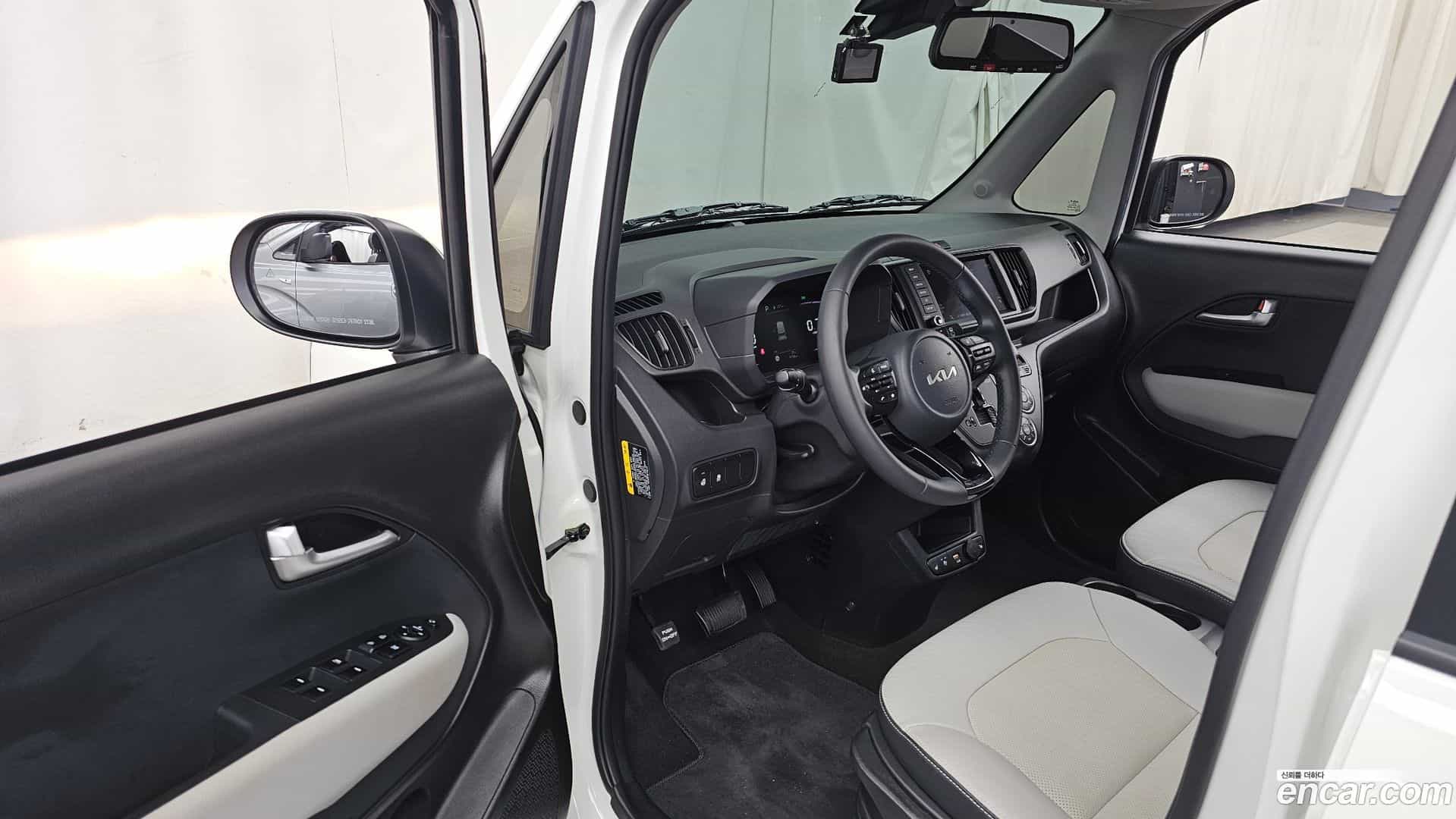 RAY Kia 2023.1-INNER-010