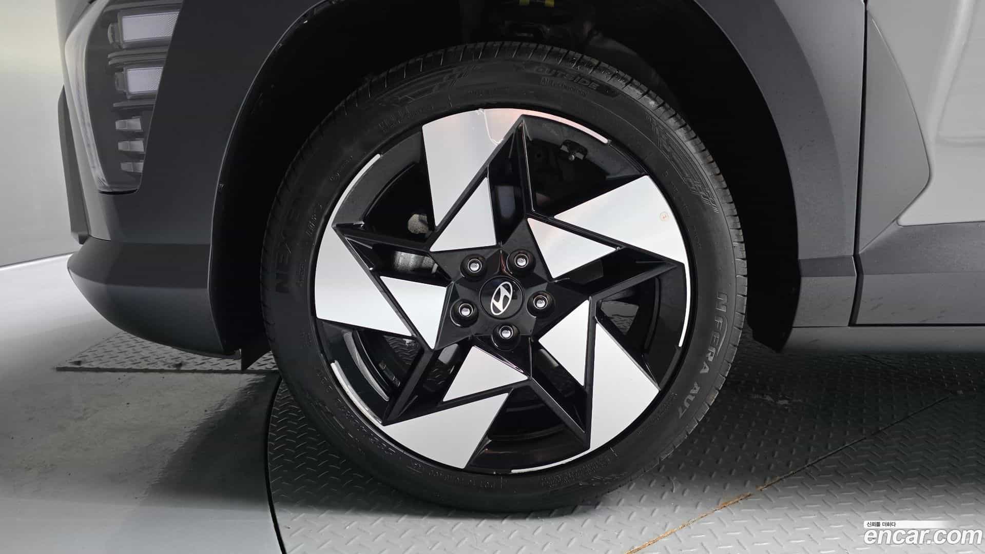 Kona Hyundai 2025.0-OUTER-005