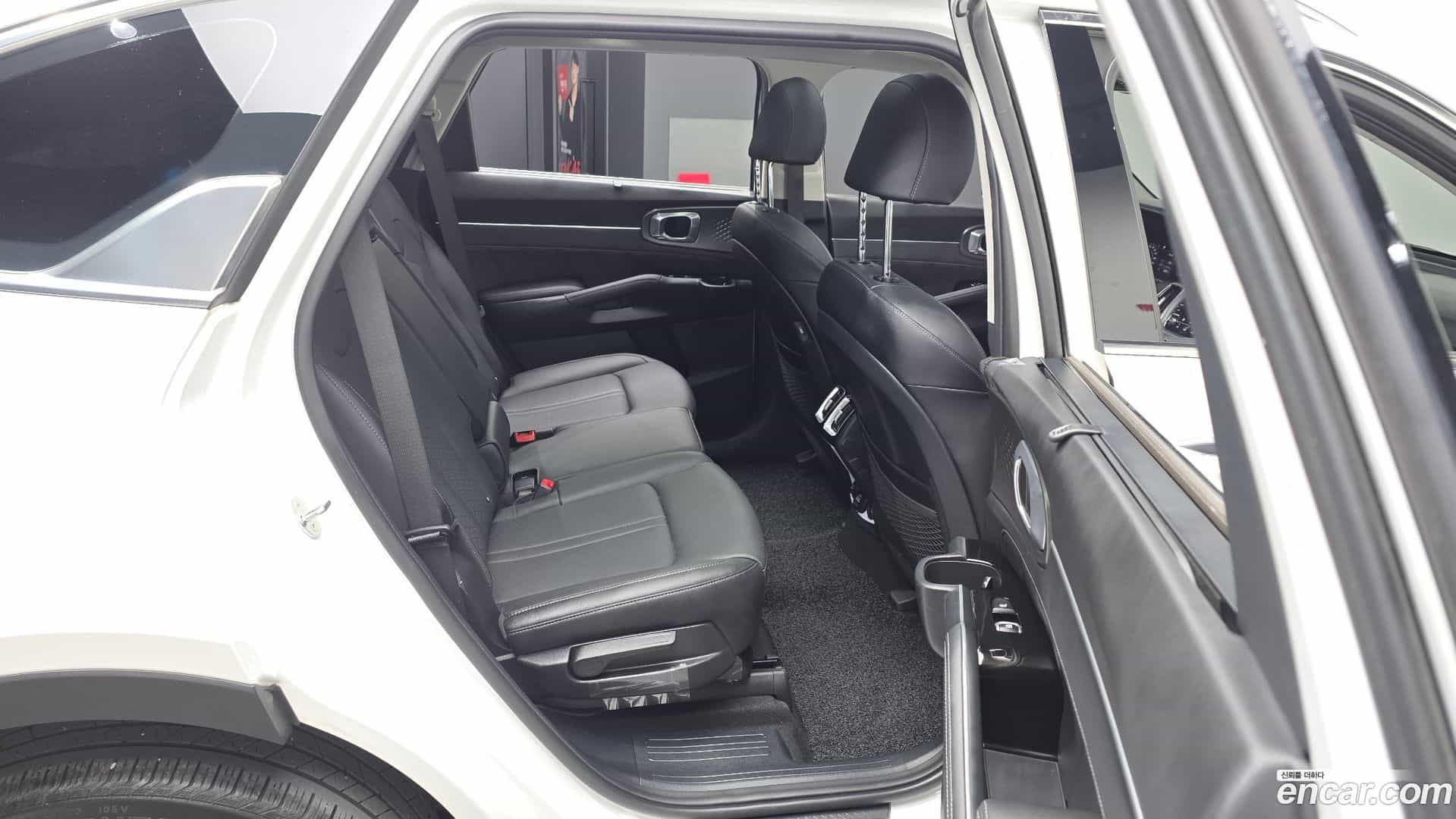Sorento Kia 2023.0-OPTION-016