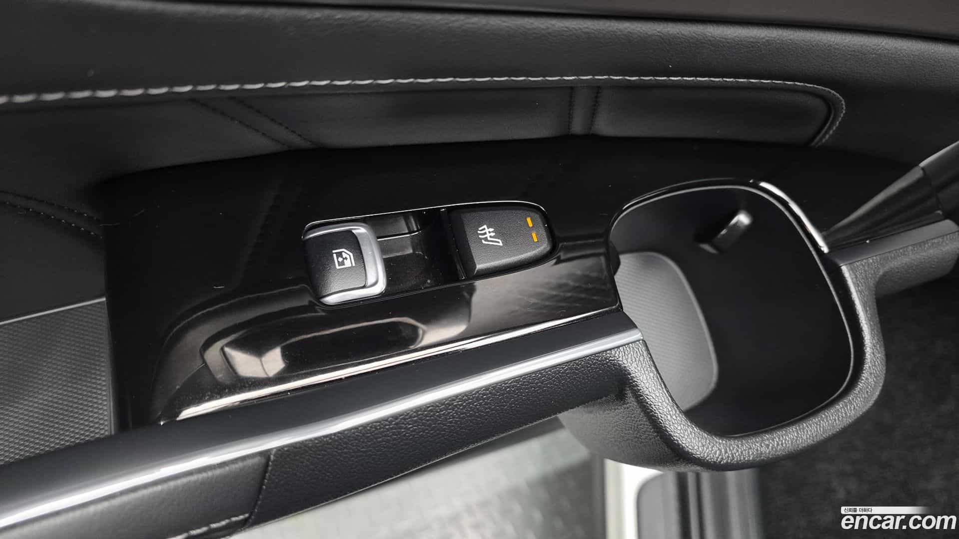 Sorento Kia 2023.0-OPTION-022