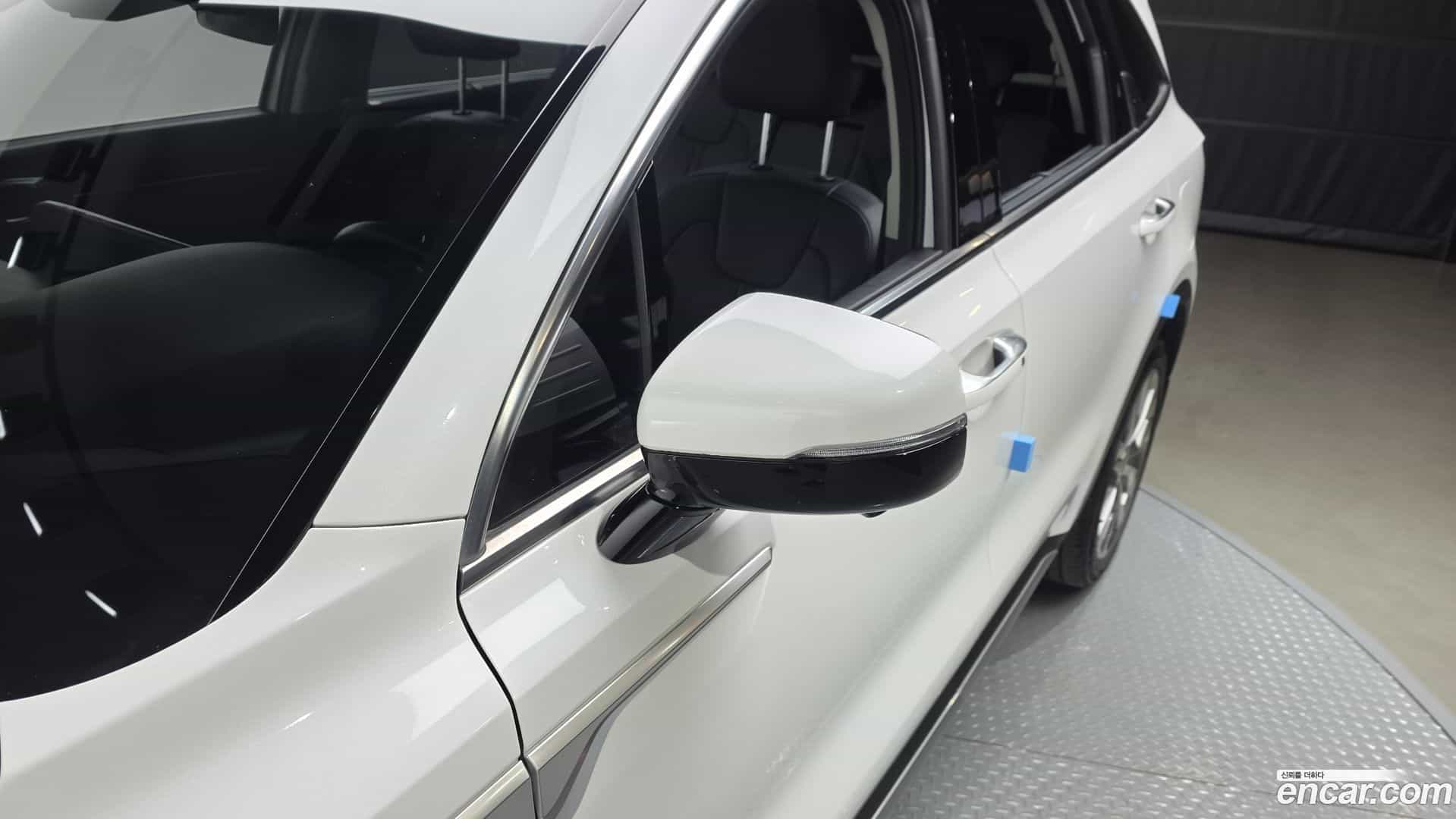 Sorento Kia 2023.0-OPTION-041