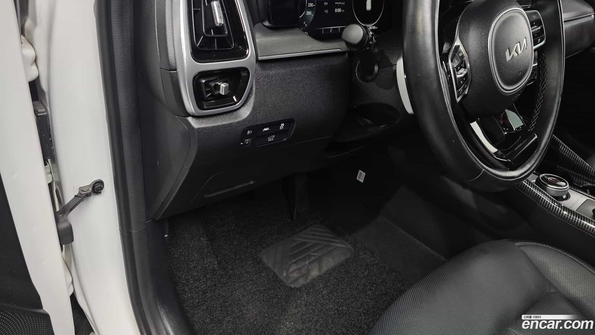 Sorento Kia 2023.0-OPTION-045