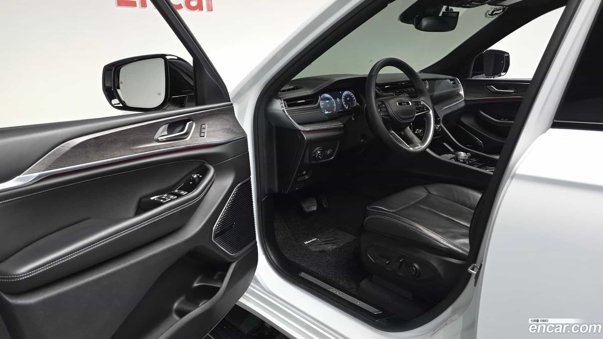 Cherokee Jeep 2022.11-INNER-010